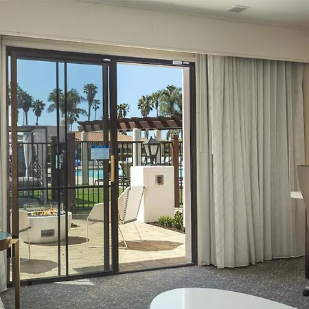 Hilton Santa Barbara Beachfront Resort Exterior photo